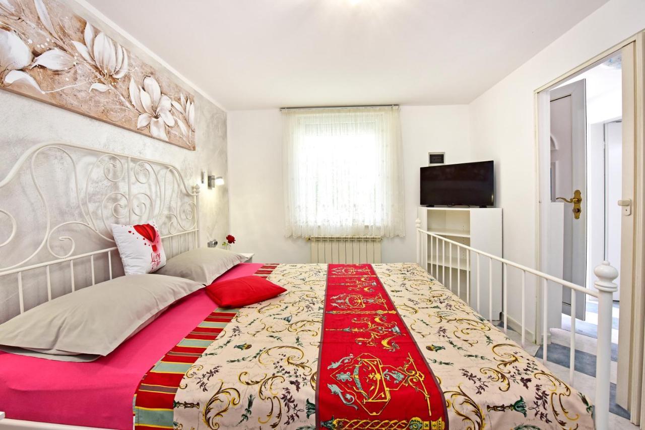 Apartment Rimac 663 Porec